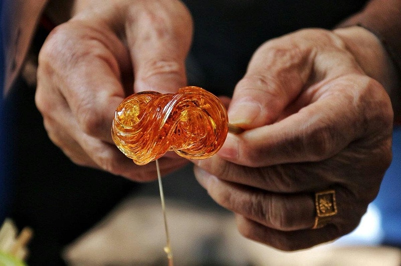 蜜蜂牌跟您唠唠麦芽糖的故事,关注蜜蜂牌麦芽糖 蜜蜂牌跟您唠唠麦芽糖的故事,关注蜜蜂牌麦芽糖