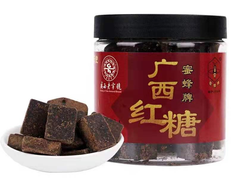 产后红糖水虽有用但喝法有讲究，蜜蜂牌给产妇一点红糖使用建议
