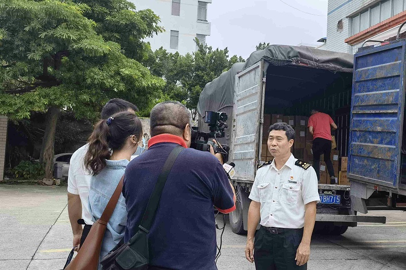 梧州海关助力麦芽糖出口,蜜蜂牌麦芽糖出口获大成绩 梧州海关助力麦芽糖出口,蜜蜂牌麦芽糖出口获大成绩
